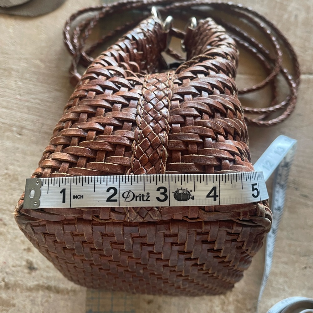 Woven Leather Bucket Shoulder Bag in Brown - Picture 4 of 6